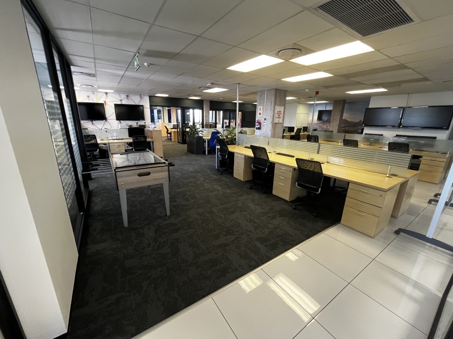 To Let commercial Property for Rent in Bo Oakdale Western Cape